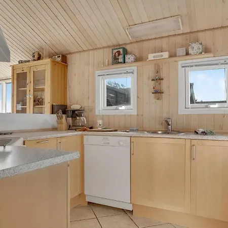 別荘 3 Bedroom Lovely In *