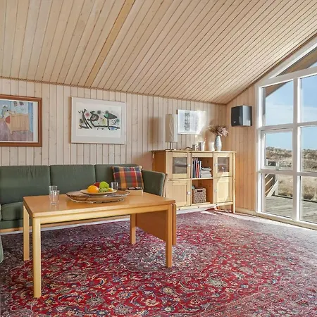 3 Bedroom Lovely In Frøstrup