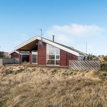 別荘 3 Bedroom Lovely In