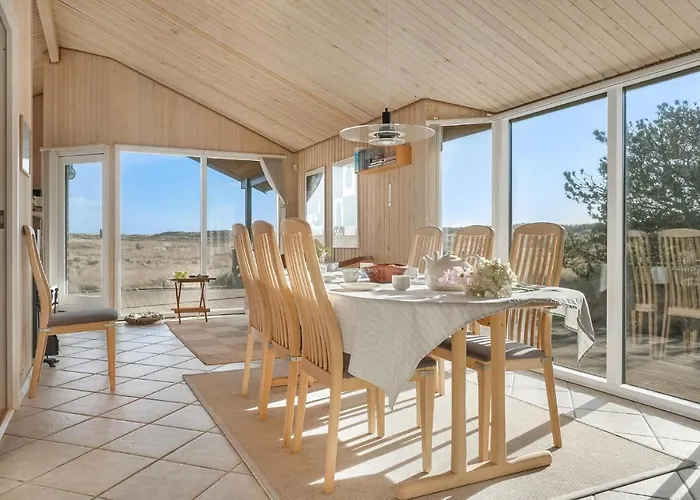 펜션 3 Bedroom Lovely In *