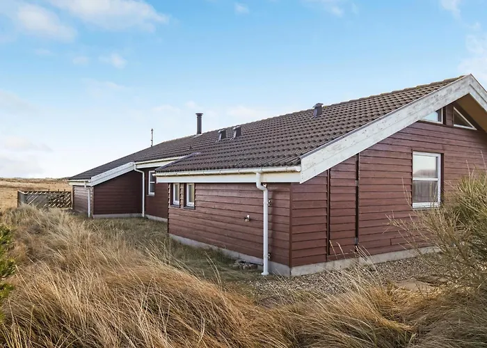 3 Bedroom Lovely In * Frostrup